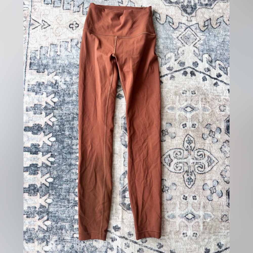Lululemon wonder train